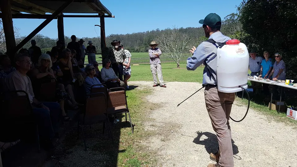 Talking Weeds at the Winery 2019