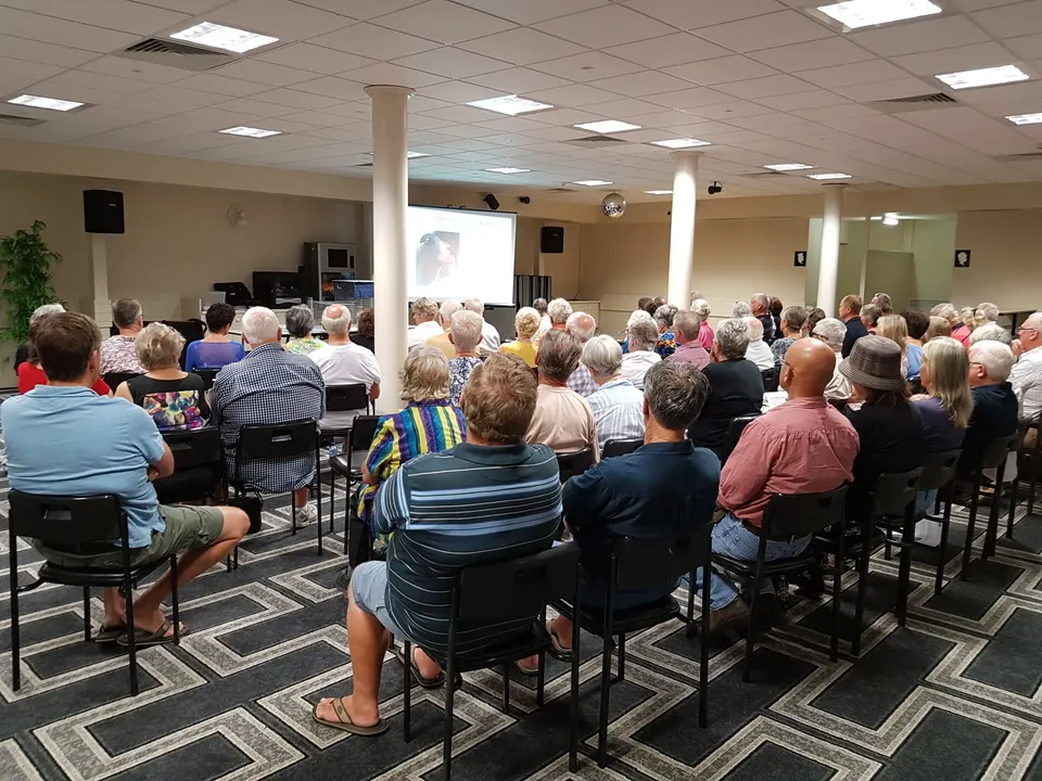 Community Band Together to Tackle Indian Myna Birds